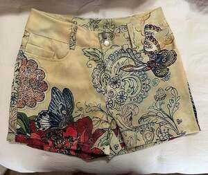 Boho Floral Butterfly Tapestry Print Shorts Size S